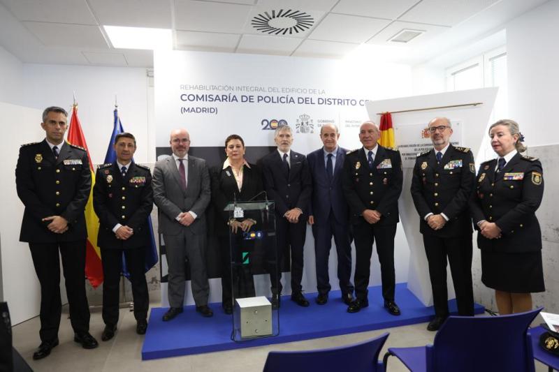 Francisco Martín acompaña al ministro del Interior en la inauguración de la reformada Comisaría de Policía de Leganitos