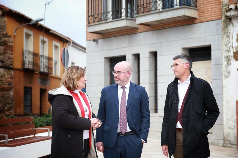 Francisco Martín visita el Vellón y se reúne con la alcaldesa, Catalina Llorente