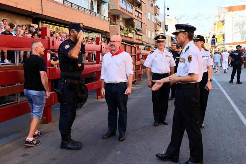 El delegado del Gobierno supervisa el dispositivo policial desplegado para los encierros de San Sebastián de los Reyes