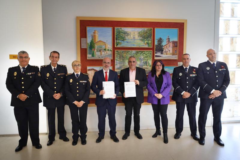 San Fernando de Henares firma el protocolo de coordinación para la protección de víctimas de violencia de género San Fernando de Henares firma el protocolo de coordinación para la protección de víctimas de violencia de género