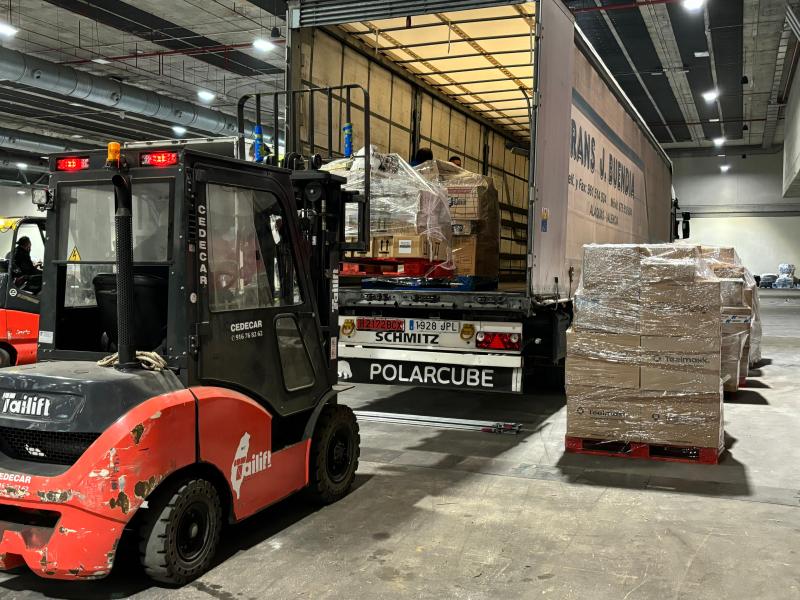 Las donaciones de los madrileños siguen llegando a Valencia: 60 traslados, 1.379 palés enviados Las donaciones de los madrileños siguen llegando a Valencia: 60 traslados, 1.379 palés enviados