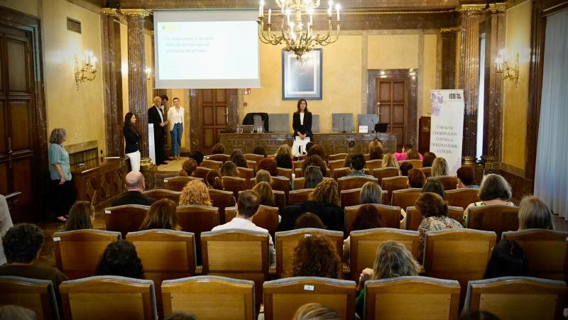 Delegación del Gobierno ofrece formación sobre VioGén 2 al personal de los puntos municipales que atienden a víctimas de violencia de género 