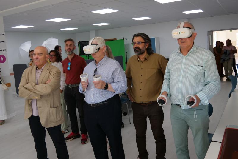 El IES ‘Enrique Nieto’ pone en marcha un aula de nuevas tecnologías adaptada a la Formación Profesional  
