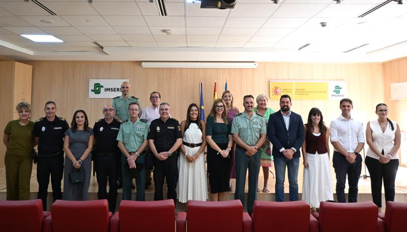 La Residencia del Imserso homenajea a sus mayores en el Día Internacional de las Personas de Edad La Residencia del Imserso homenajea a sus mayores en el Día Internacional de las Personas de Edad