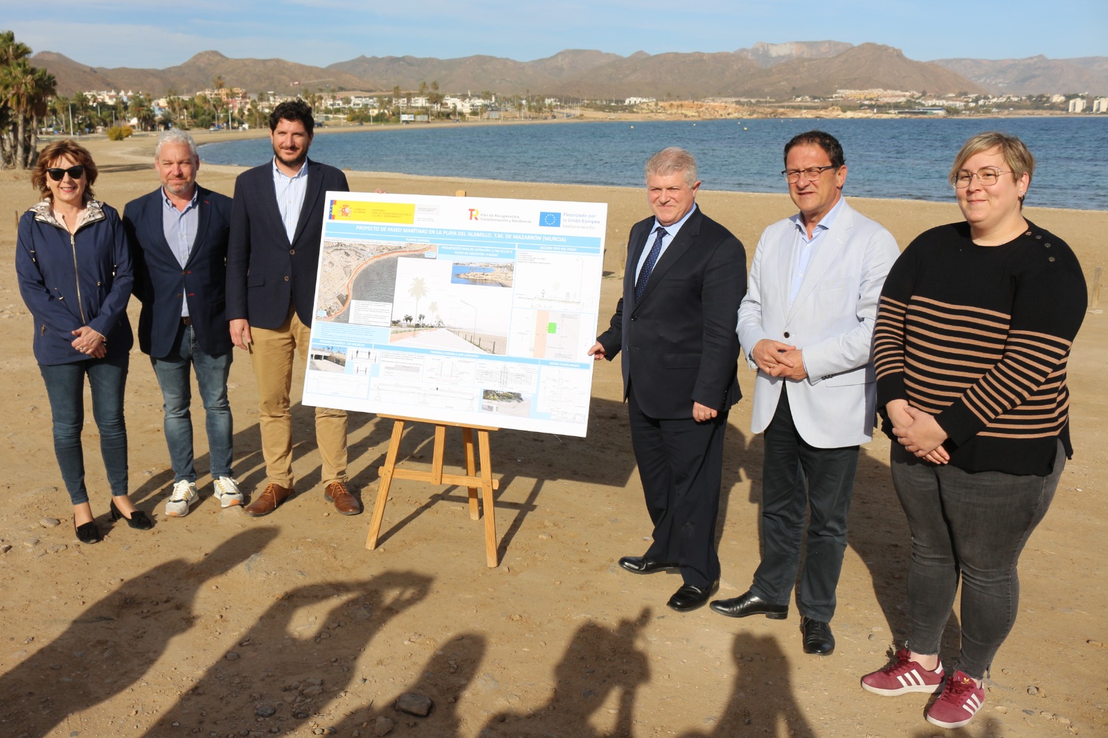 Vélez anuncia una inversión de 2,6 millones de euros para la construcción del paseo marítimo de El Alamillo en el Puerto de Mazarrón