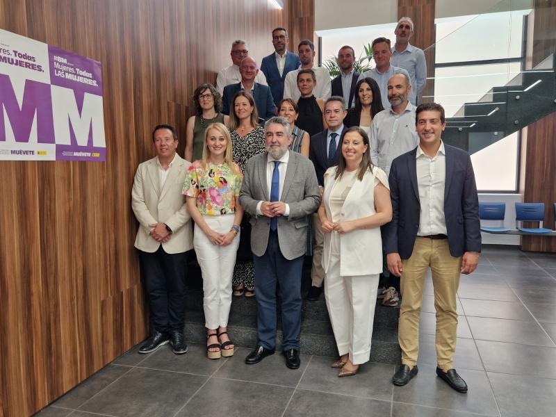 Rodríguez Uribes se reúne con las autoridades locales de la Región de Murcia para hacer un seguimiento de las inversiones en infraestructuras deportivas