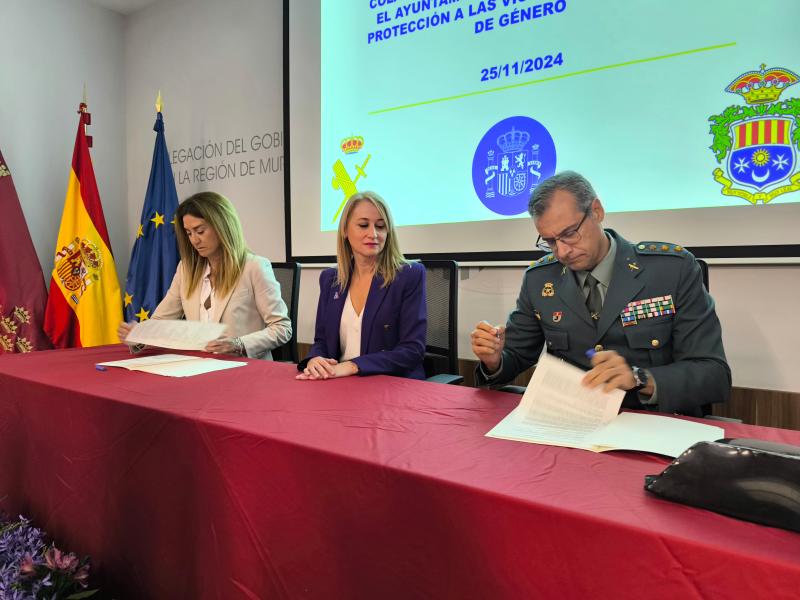 Guevara destaca que los ayuntamientos incorporados al Sistema VIOGEN para la protección de víctimas de violencia de género abarcan ya el 68,5% de la población y el 73,3% del territorio regional