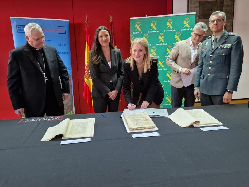 La Diócesis de Cartagena recupera varios documentos históricos tras una nueva operación de la Guardia Civil en su Plan para la defensa del Patrimonio Histórico Español