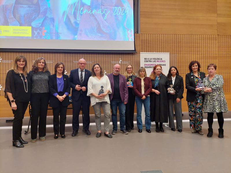Foto de familia con los premiados