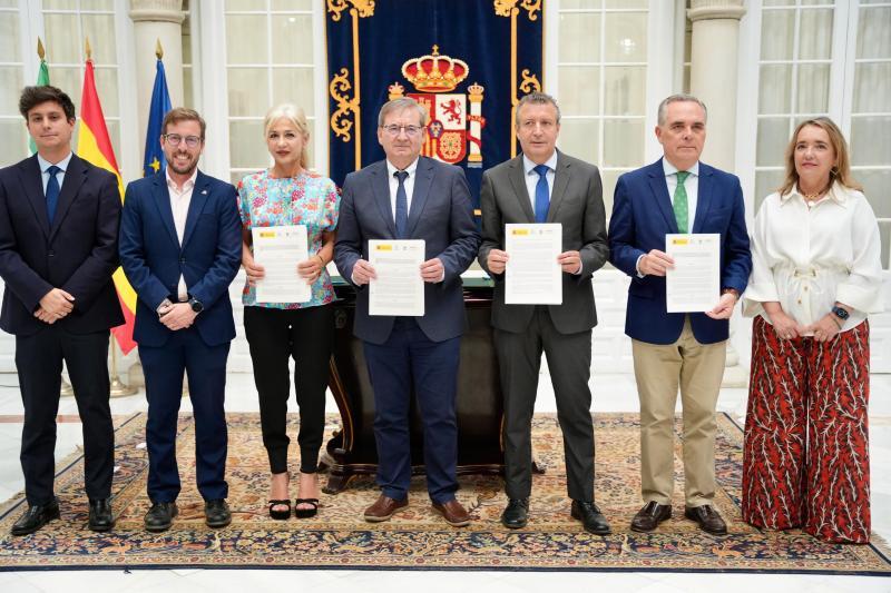 Firmado el protocolo para la exhumación de la fosa de Monumento de la capital hispalense