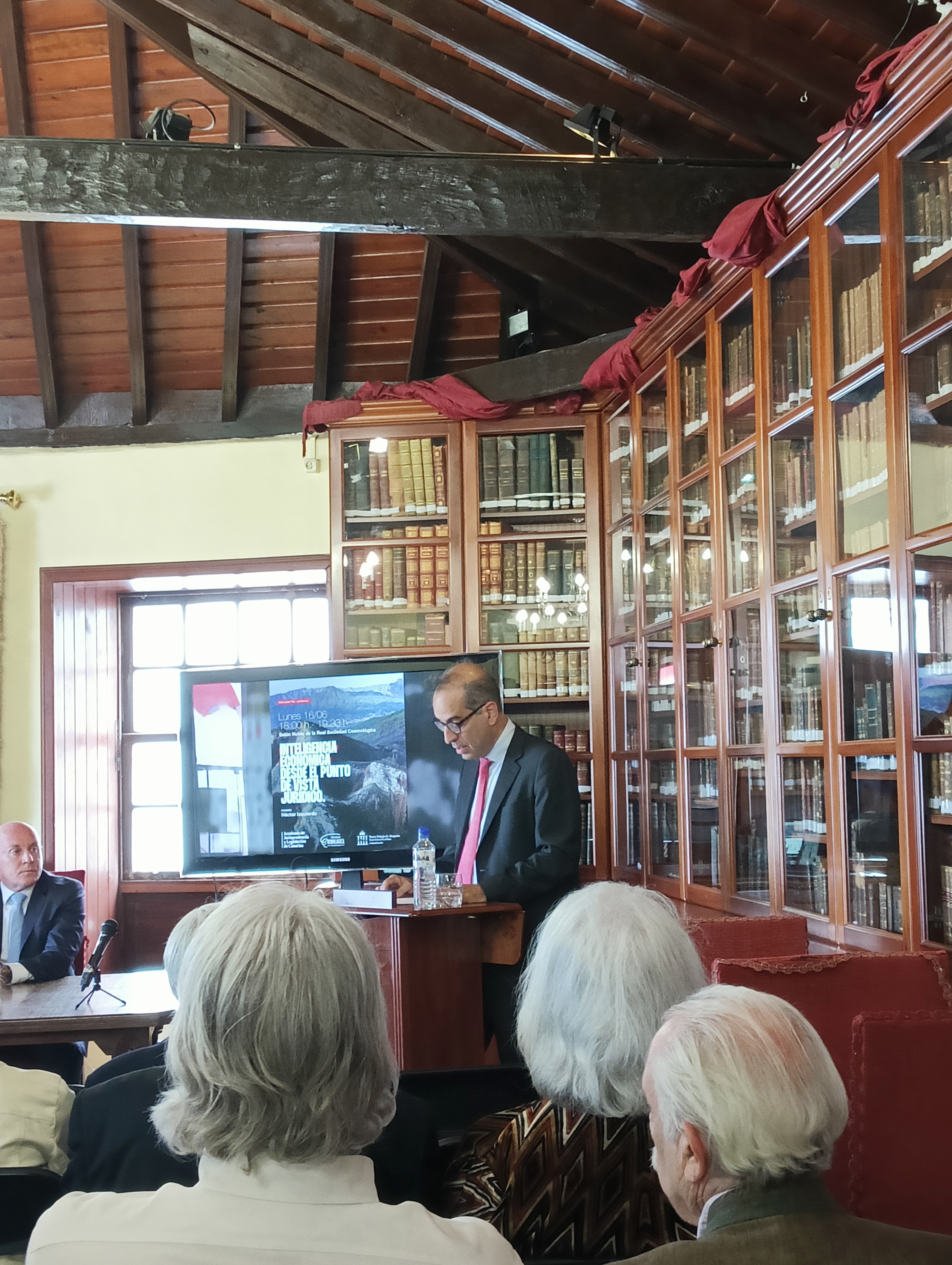 NUEVO NOMBRAMIENTO EN LA REAL ACADEMIA DE JURISPRUDENCIA Y LEGISLACIÓN DE CANARIAS.