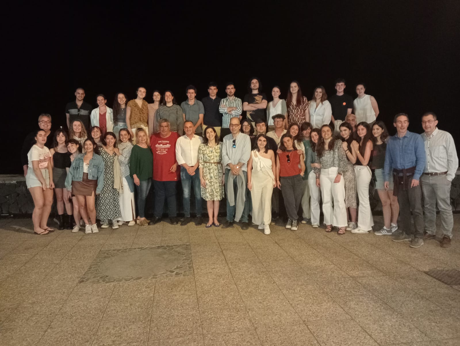 Alcaldes, catedráticos, alumnos y Comisionado Especial para la Reconstrucción de la isla de La Palma