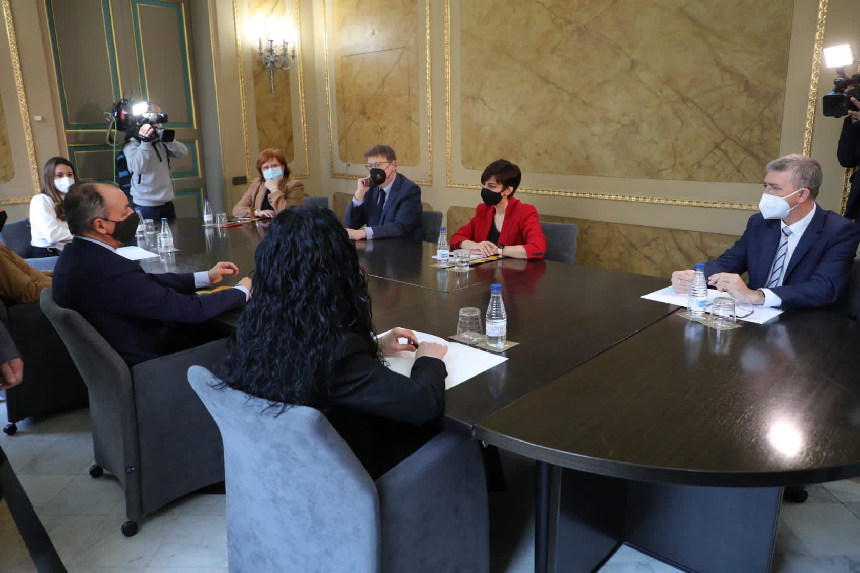 Reunión junto a Ximo Puig con los agentes sociales de la Comunitat Valenciana