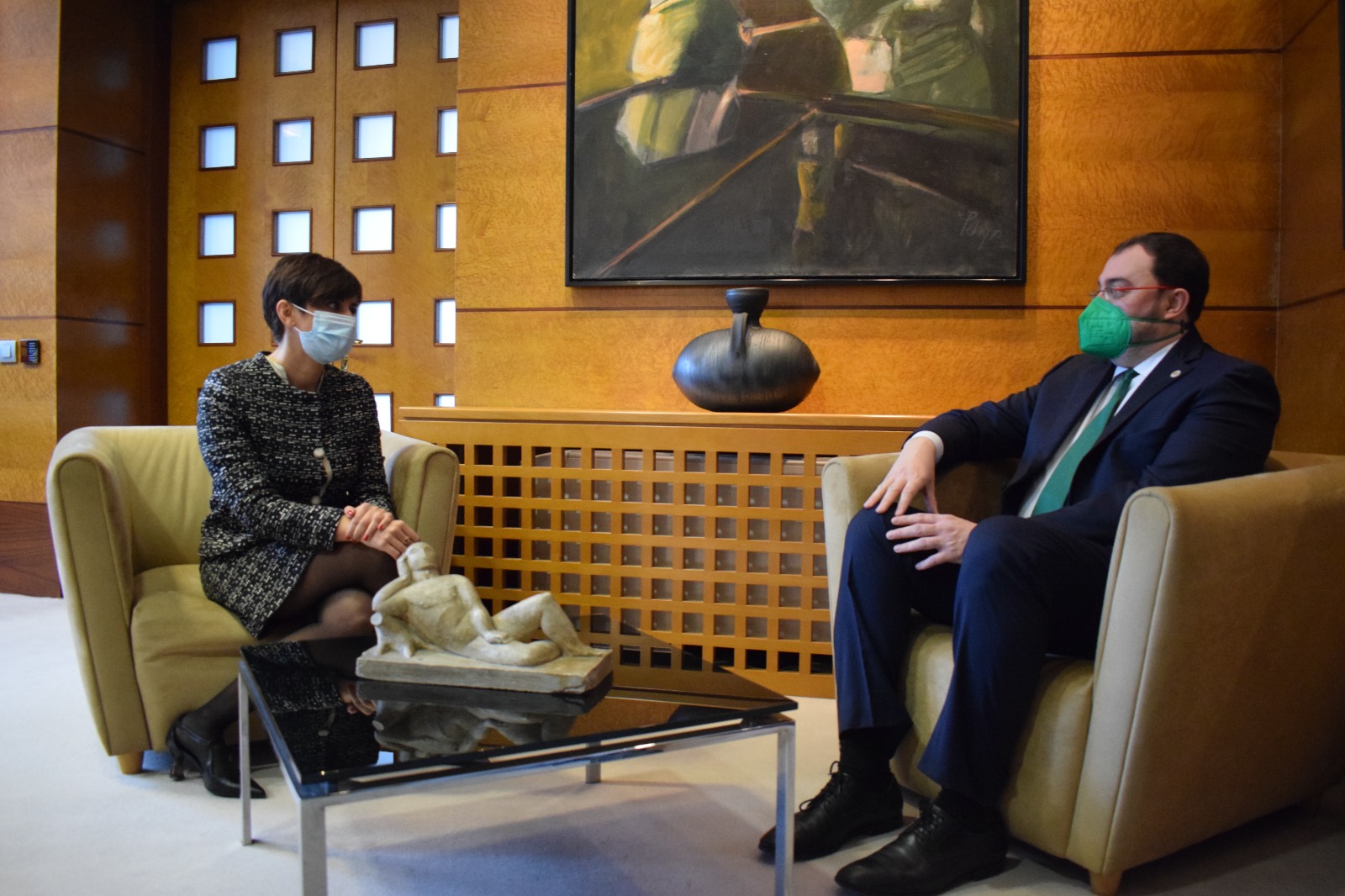 La ministra de Política Territorial, Isabel Rodríguez, se reúne con el presidente del Principado de Asturias, Adrián Barbón
