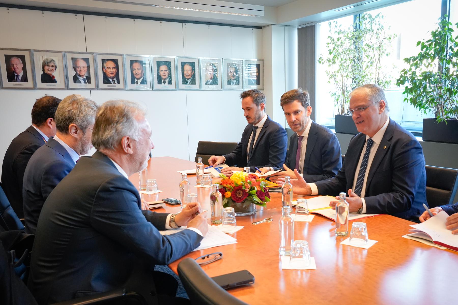 Ronda de reuniones del ministro en Bruselas 