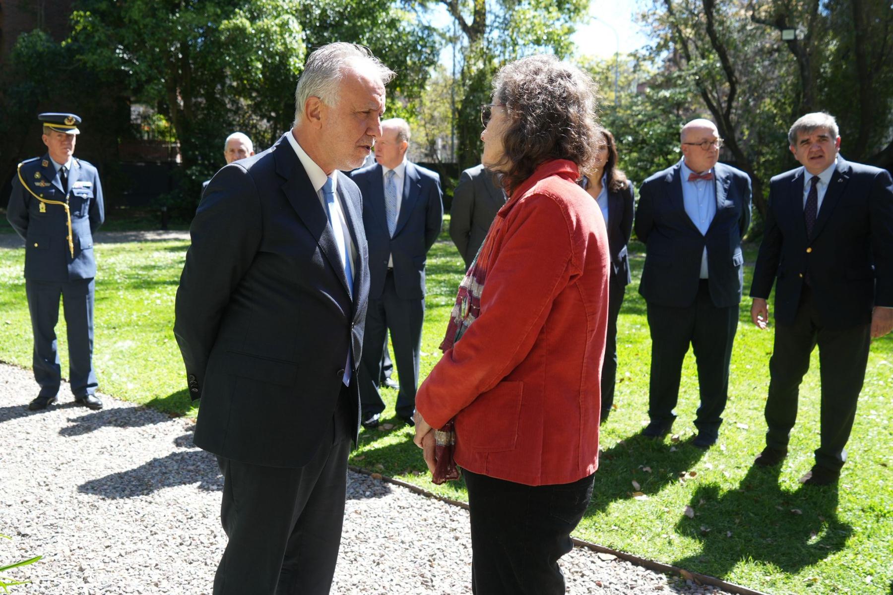 Monumento a los españoles víctimas de la dictadura argentina 